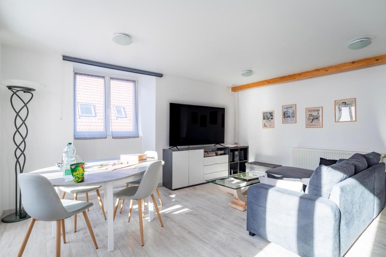 Le Carpe Diem - Classe 3 Etoiles - Centre - Wifi - Netflix Apartment *